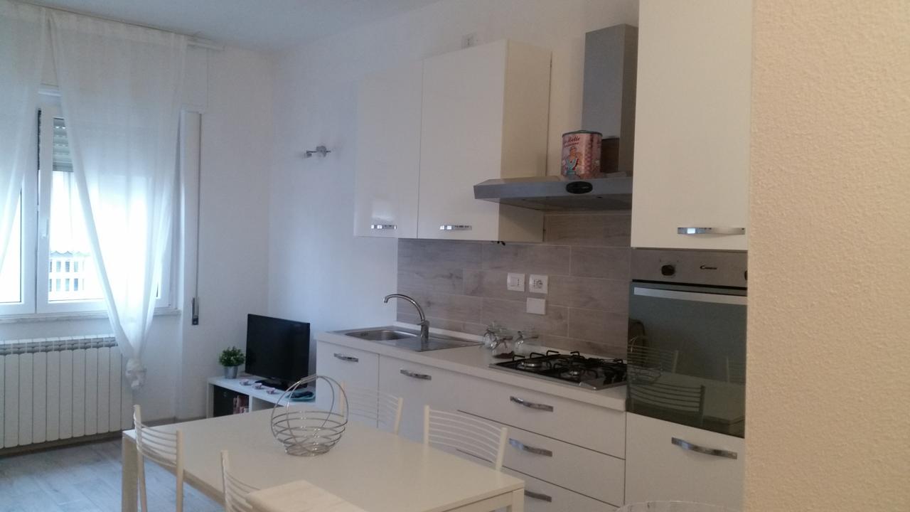 Monica'S Apartment Marina Di Carrara Ngoại thất bức ảnh