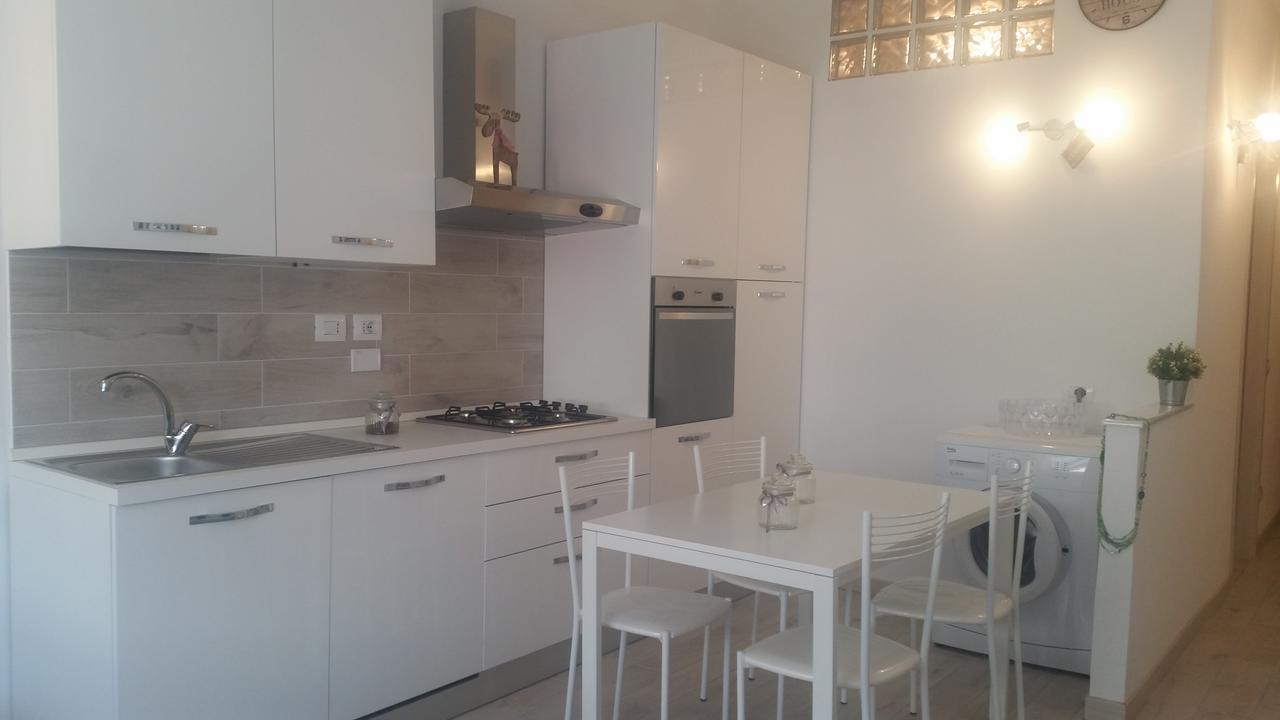 Monica'S Apartment Marina Di Carrara Ngoại thất bức ảnh