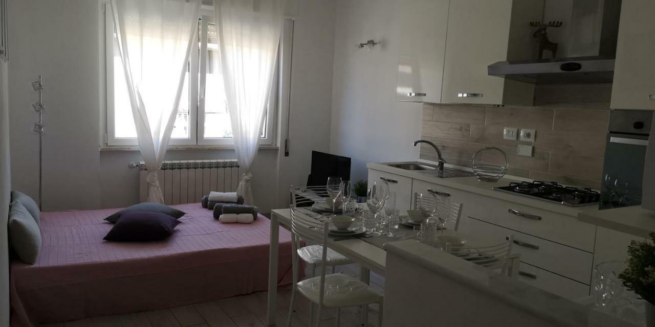 Monica'S Apartment Marina Di Carrara Ngoại thất bức ảnh
