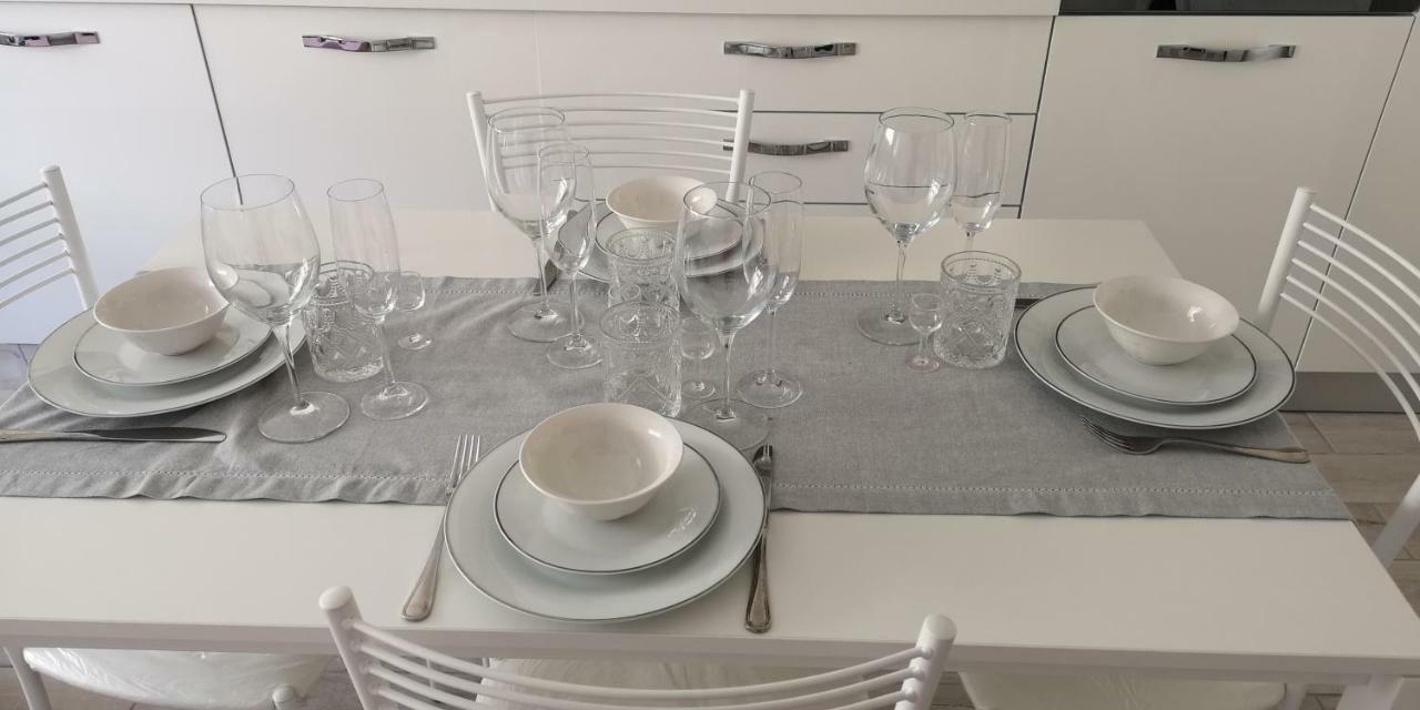 Monica'S Apartment Marina Di Carrara Ngoại thất bức ảnh