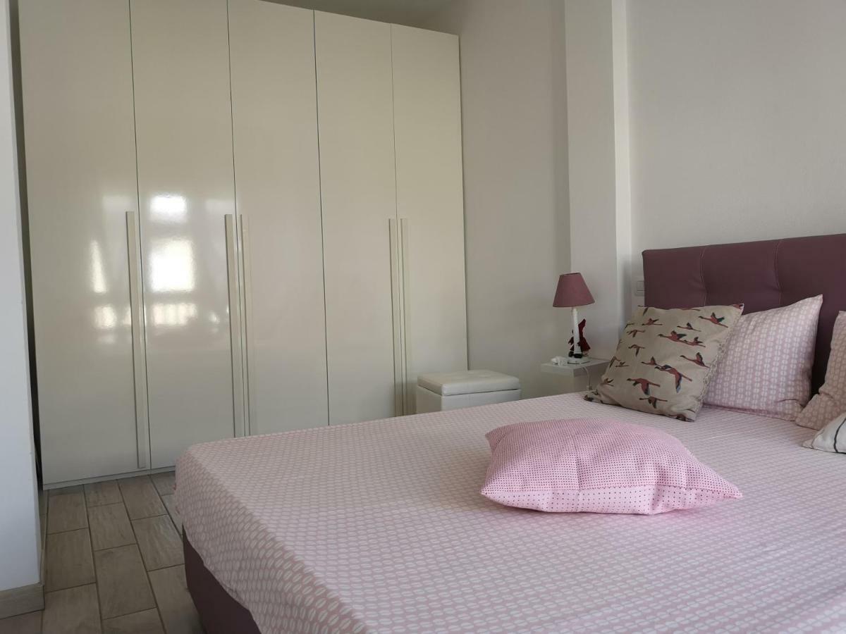 Monica'S Apartment Marina Di Carrara Ngoại thất bức ảnh